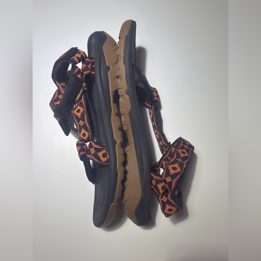 Teva Black and Orange Geometric Sandals for Men 🩴 🧡 - Picture 5 of 11